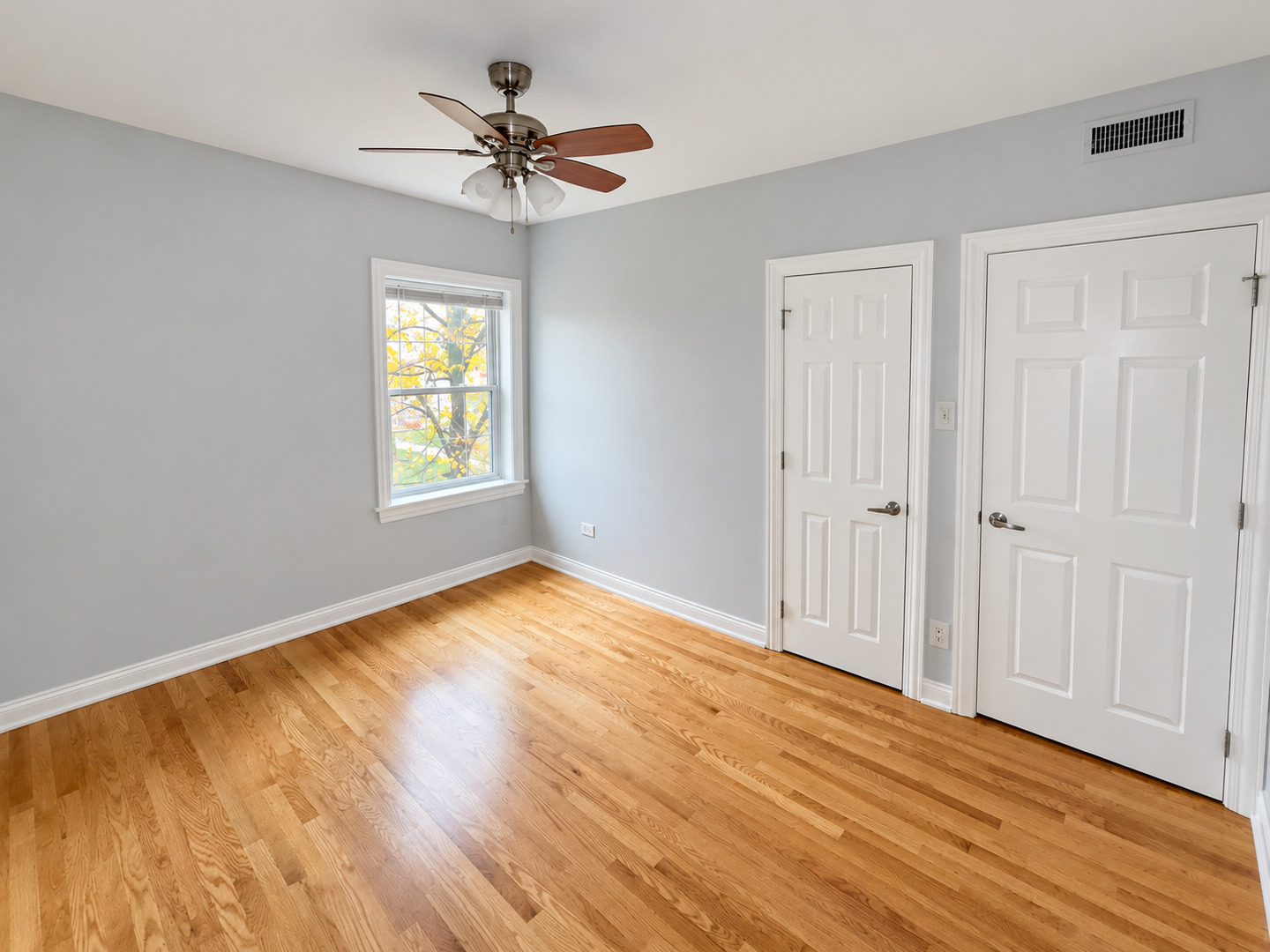 4204 N Melvina Avenue 2 Property Photo 7