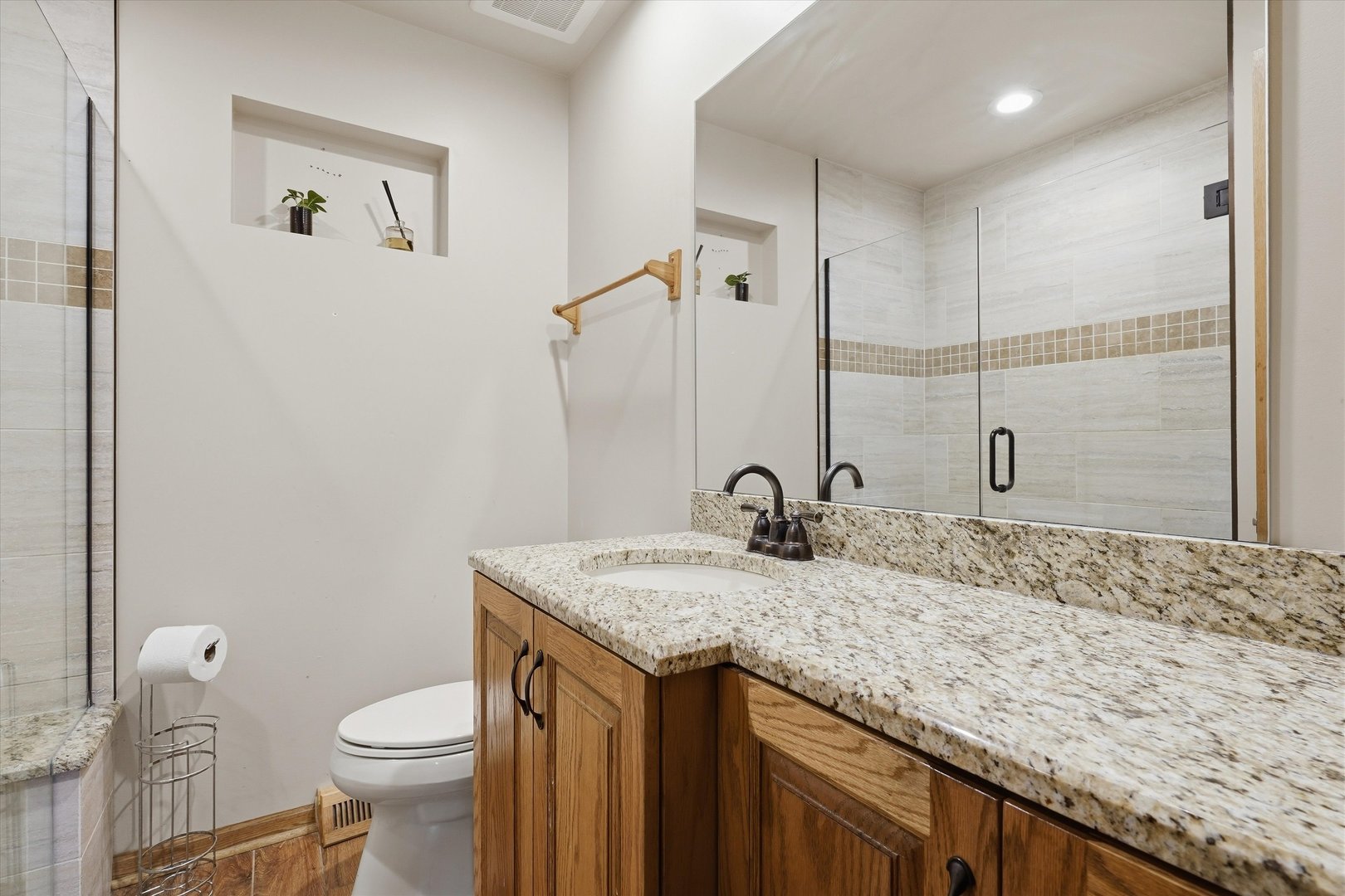 8937 Mcvicker Avenue Property Photo 11