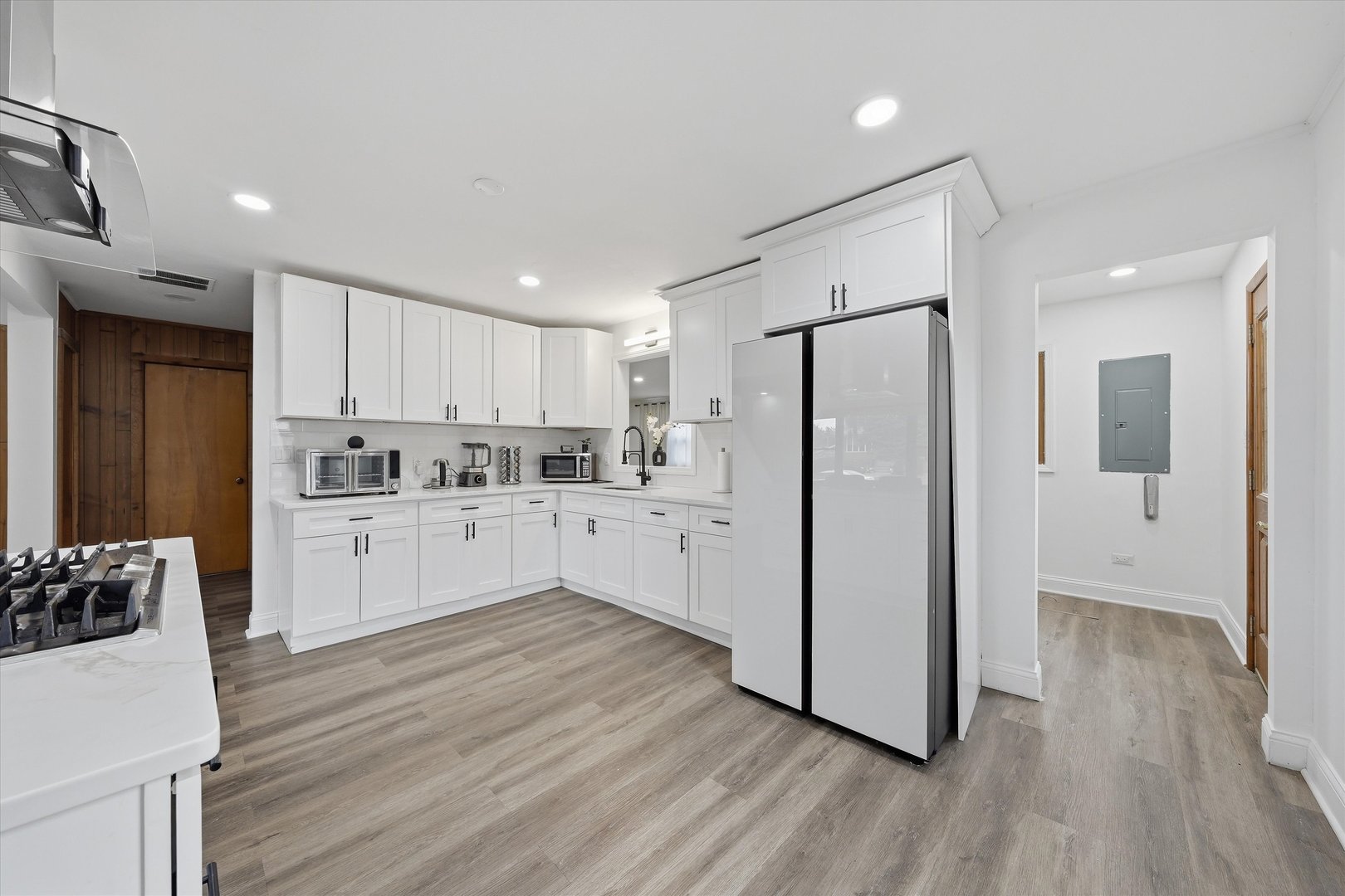 8937 Mcvicker Avenue Property Photo 15