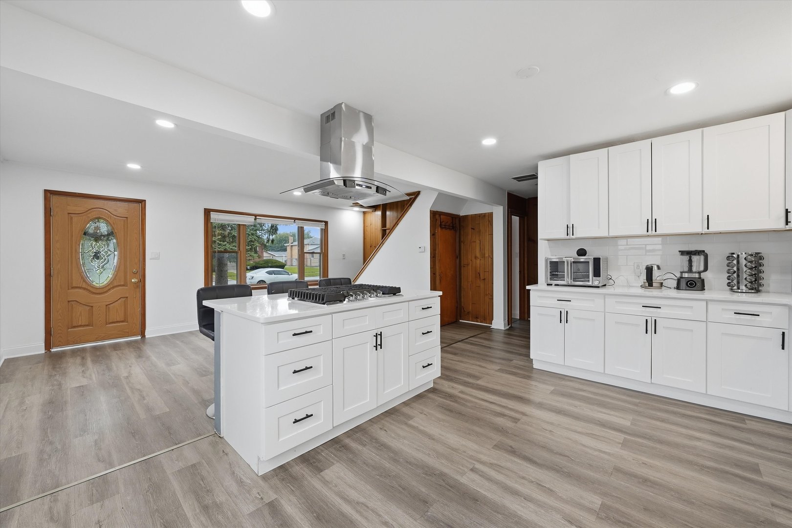 8937 Mcvicker Avenue Property Photo 17