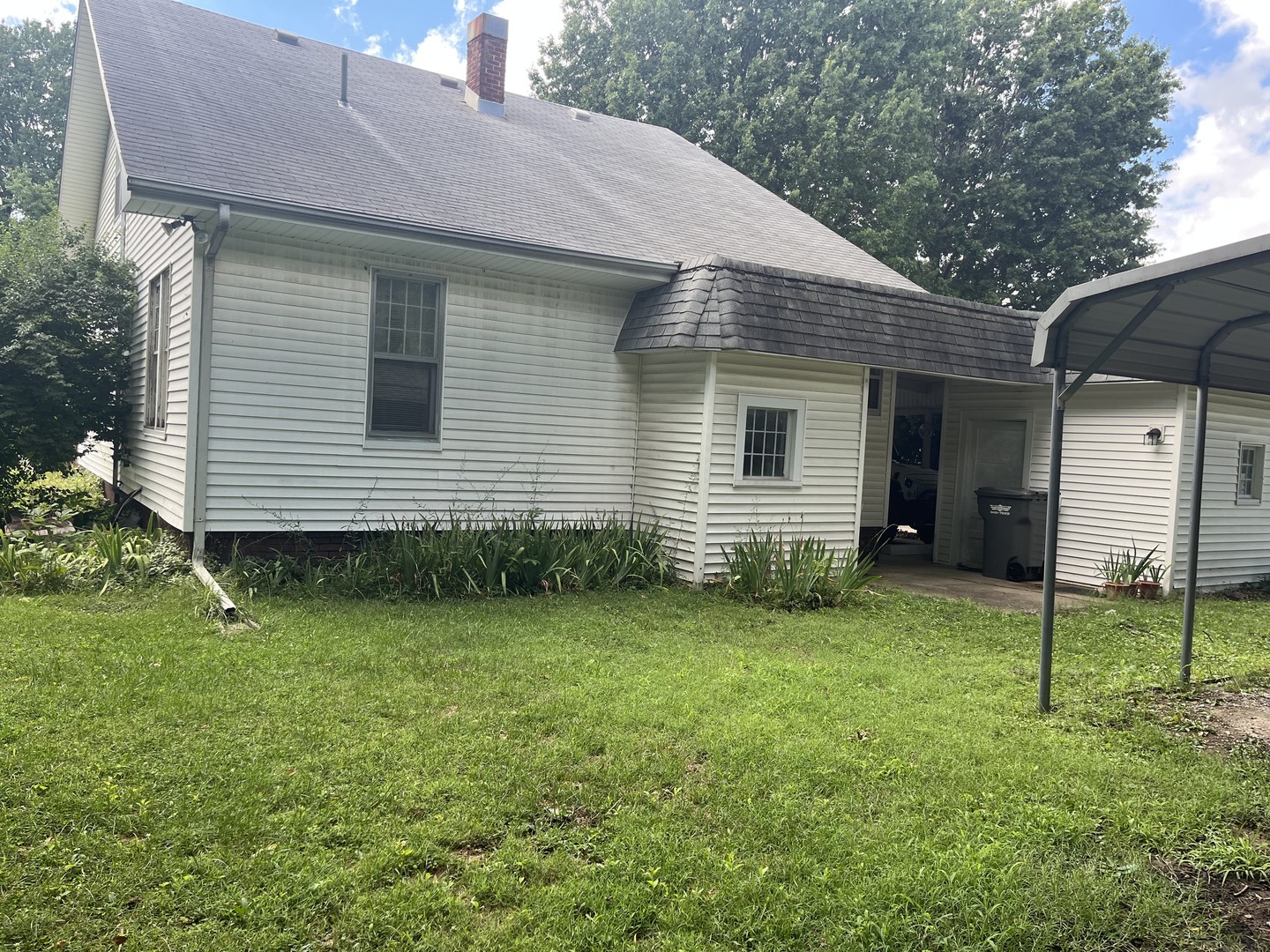 504 S Pennsylvania Avenue Property Photo 7