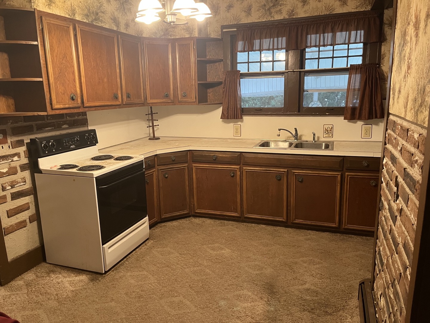 504 S Pennsylvania Avenue Property Photo 19