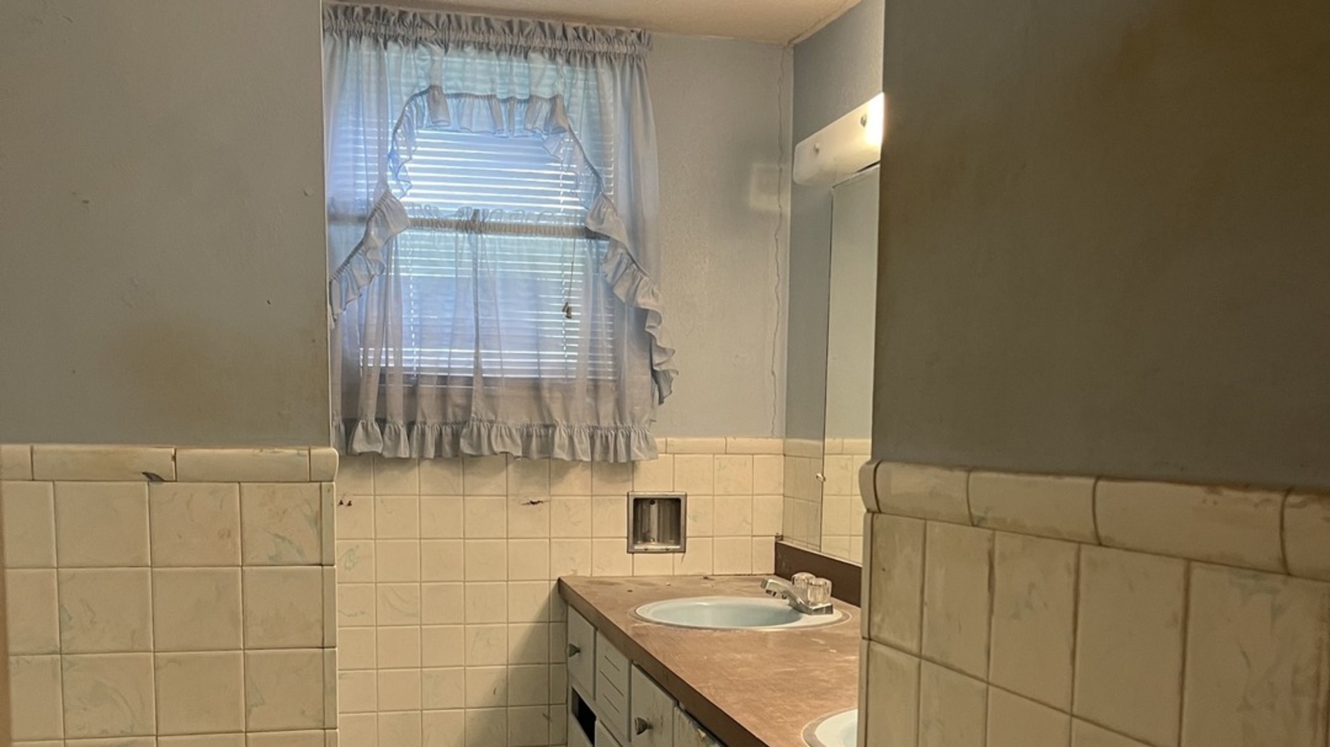 504 S Pennsylvania Avenue Property Photo 34