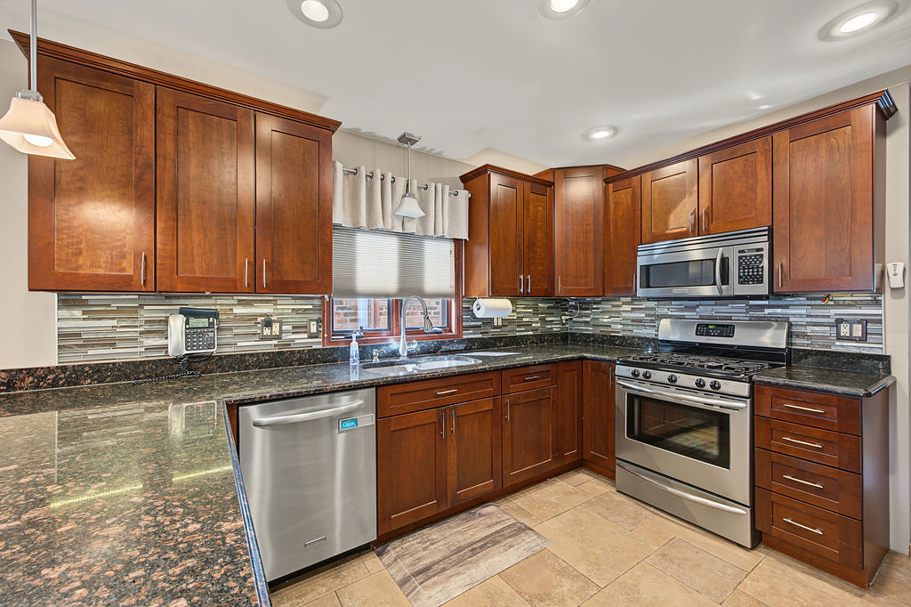 11629 S Avenue J Property Photo 17