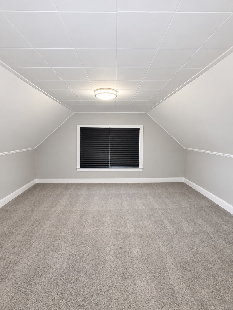 3913 168th Street Property Photo 13
