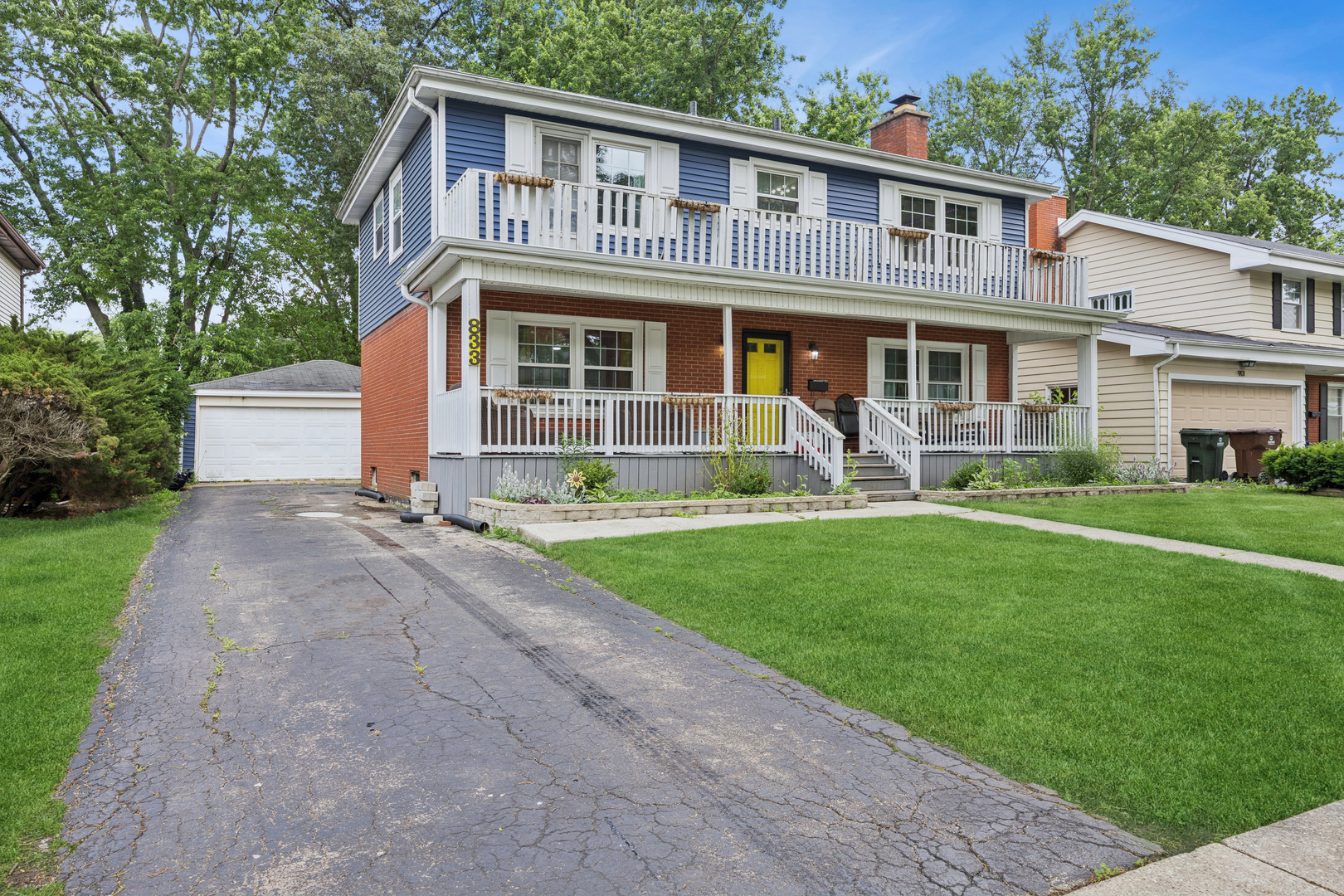 833 Elm Street Property Photo 1
