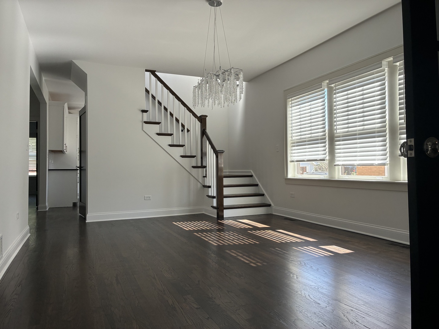10611 S Claremont Avenue Property Photo 4
