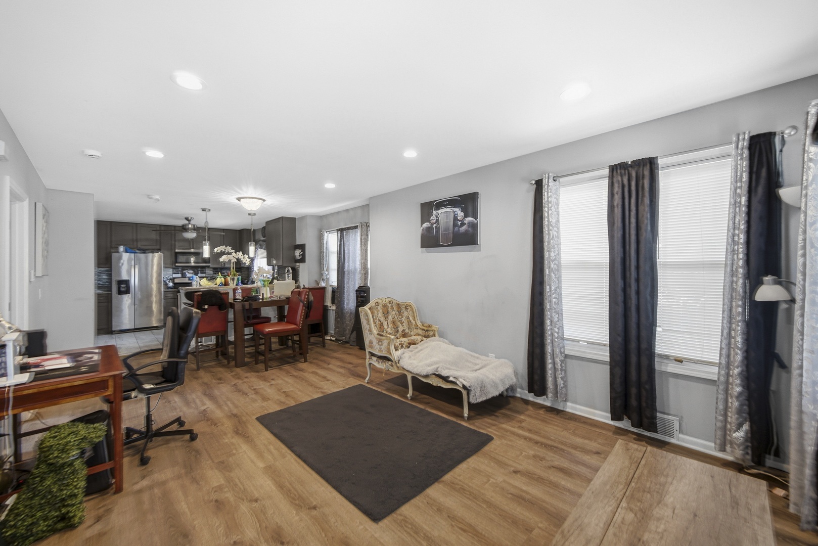 16230 Lowell Avenue Property Photo 3