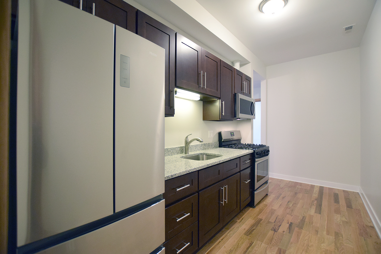 3804 W Montrose Avenue 201 Property Photo 9
