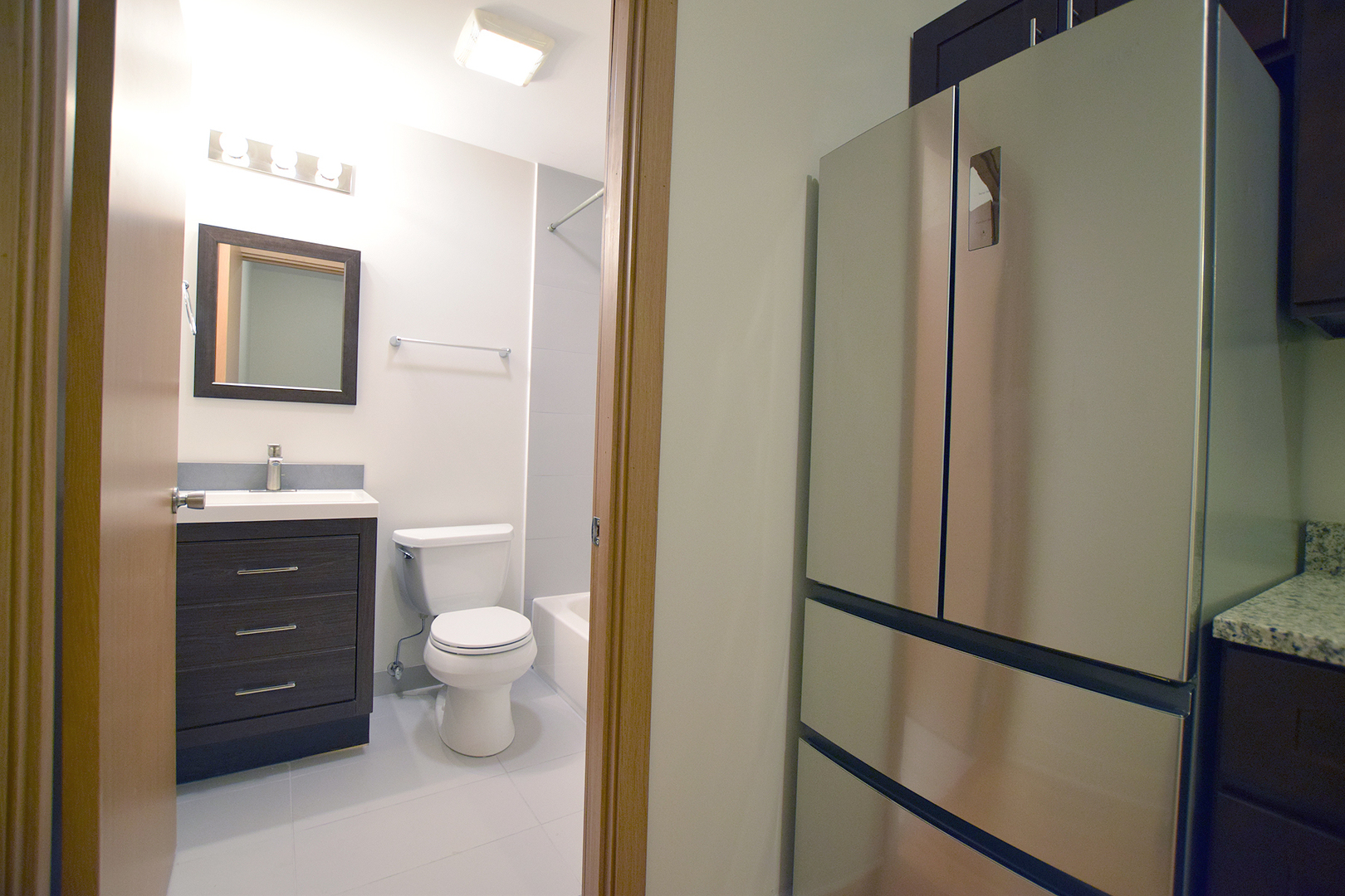 3804 W Montrose Avenue 201 Property Photo 10