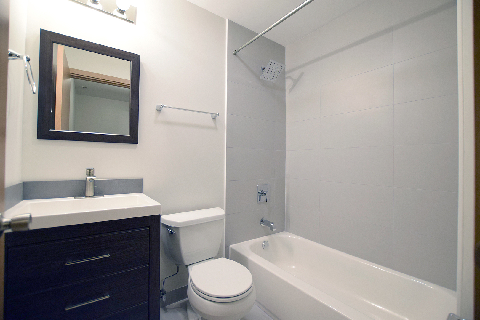 3804 W Montrose Avenue 201 Property Photo 12