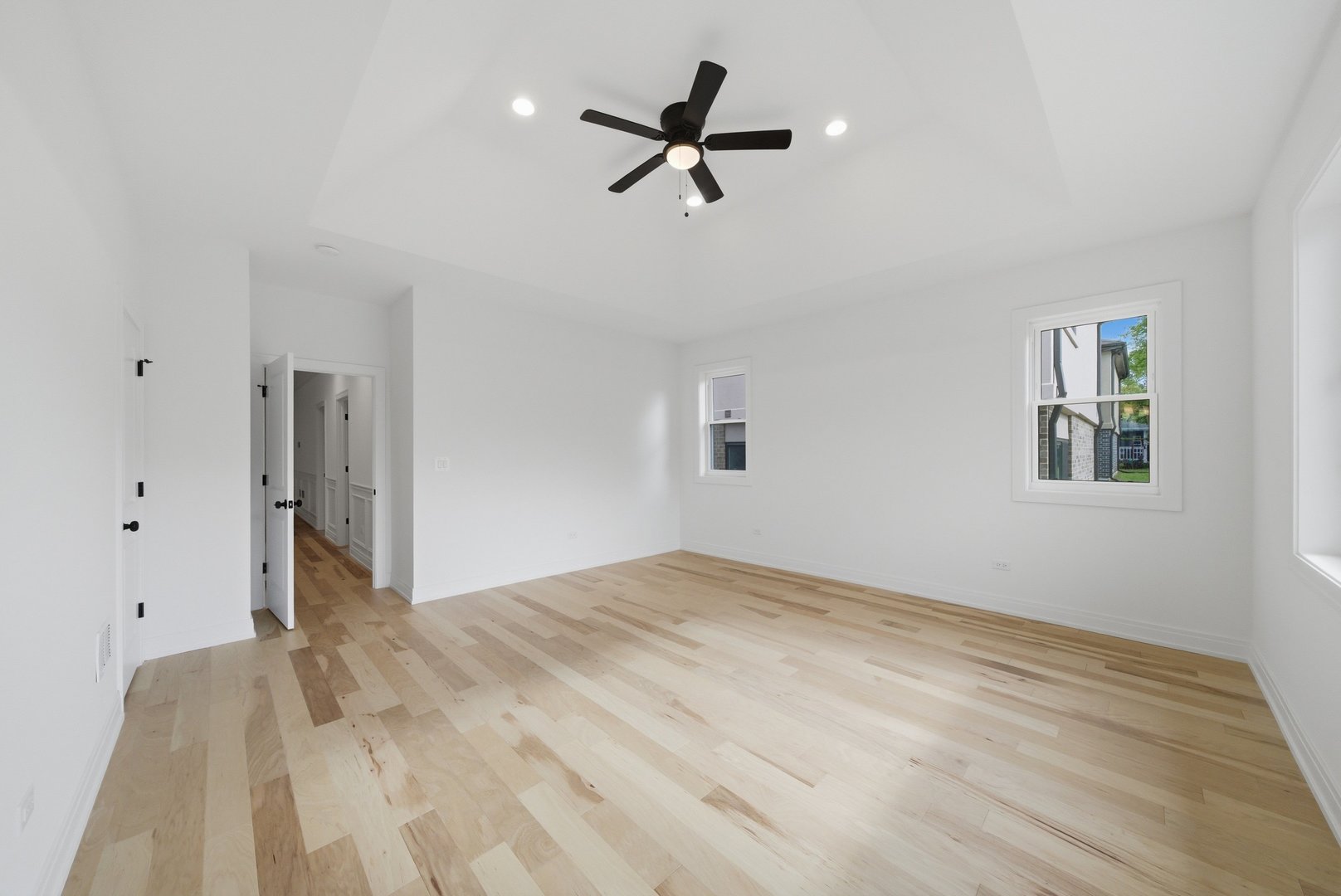 10718 S Worth Avenue Property Photo 33