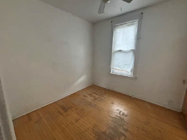 2500 Clarence Avenue Property Photo 8