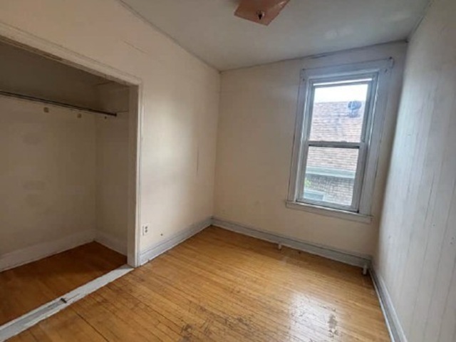 2500 Clarence Avenue Property Photo 10