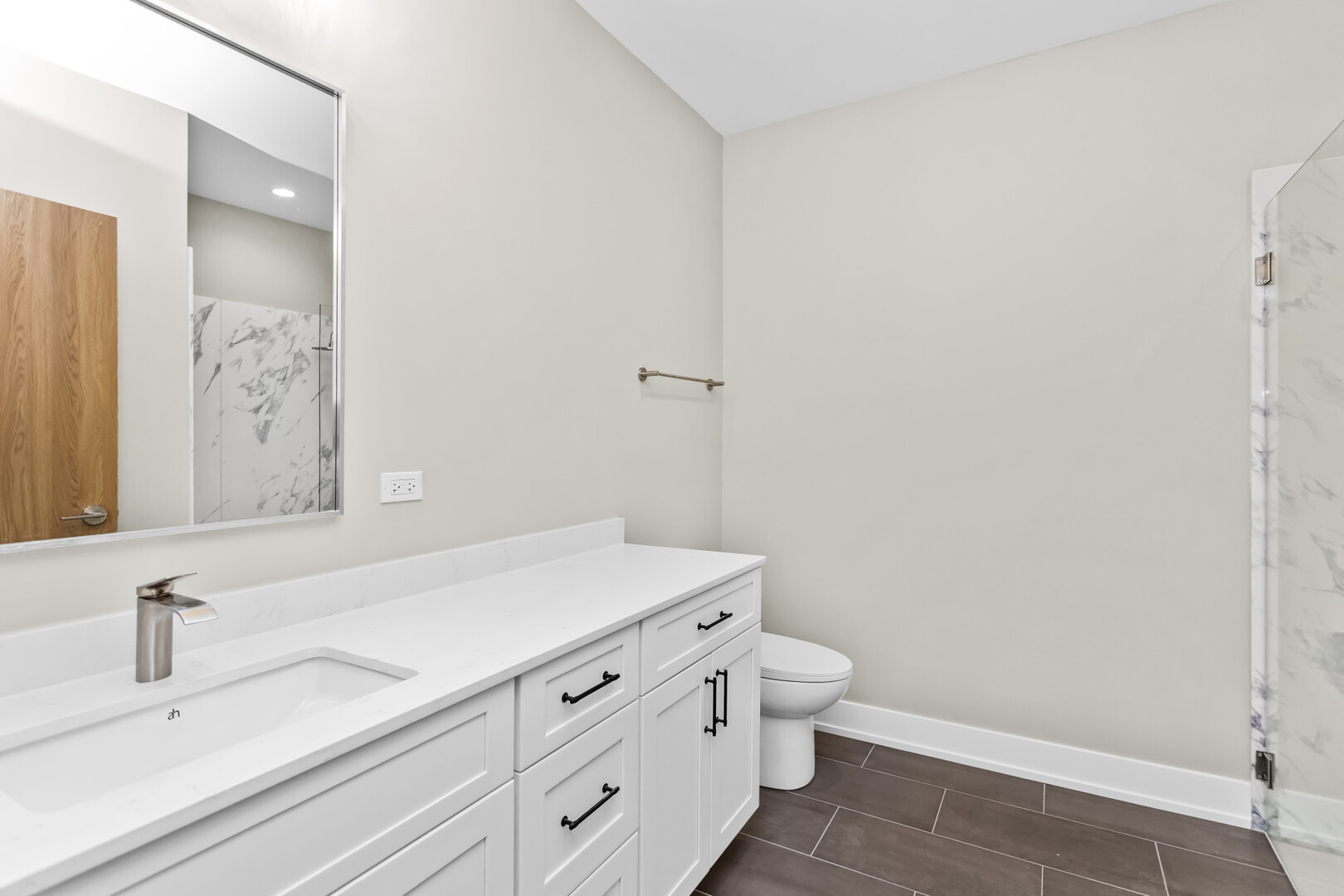839 Madison Street 301 Property Photo 11