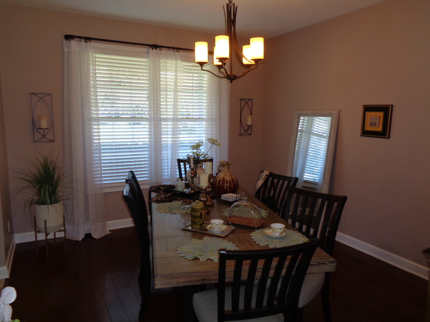 1915 W Cobblestone Lane Property Photo 8