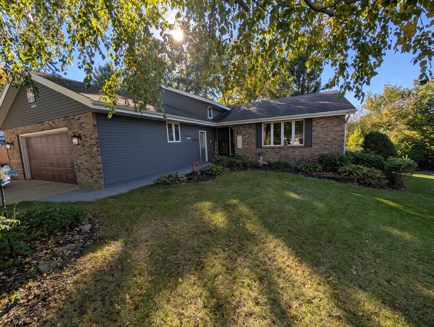 5404 Chapel Hill Court Property Photo 1
