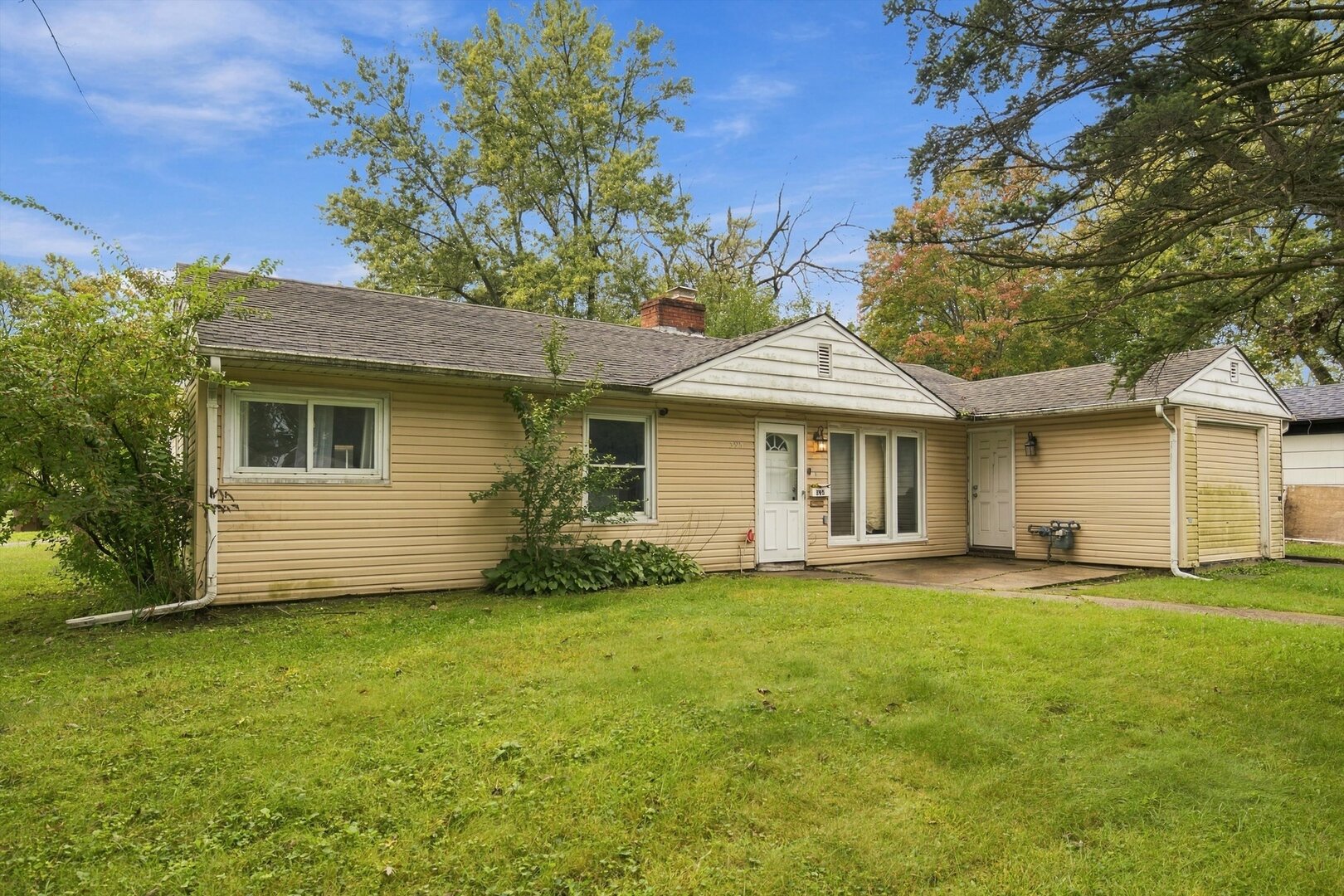 395 Oswego Street Property Photo 1