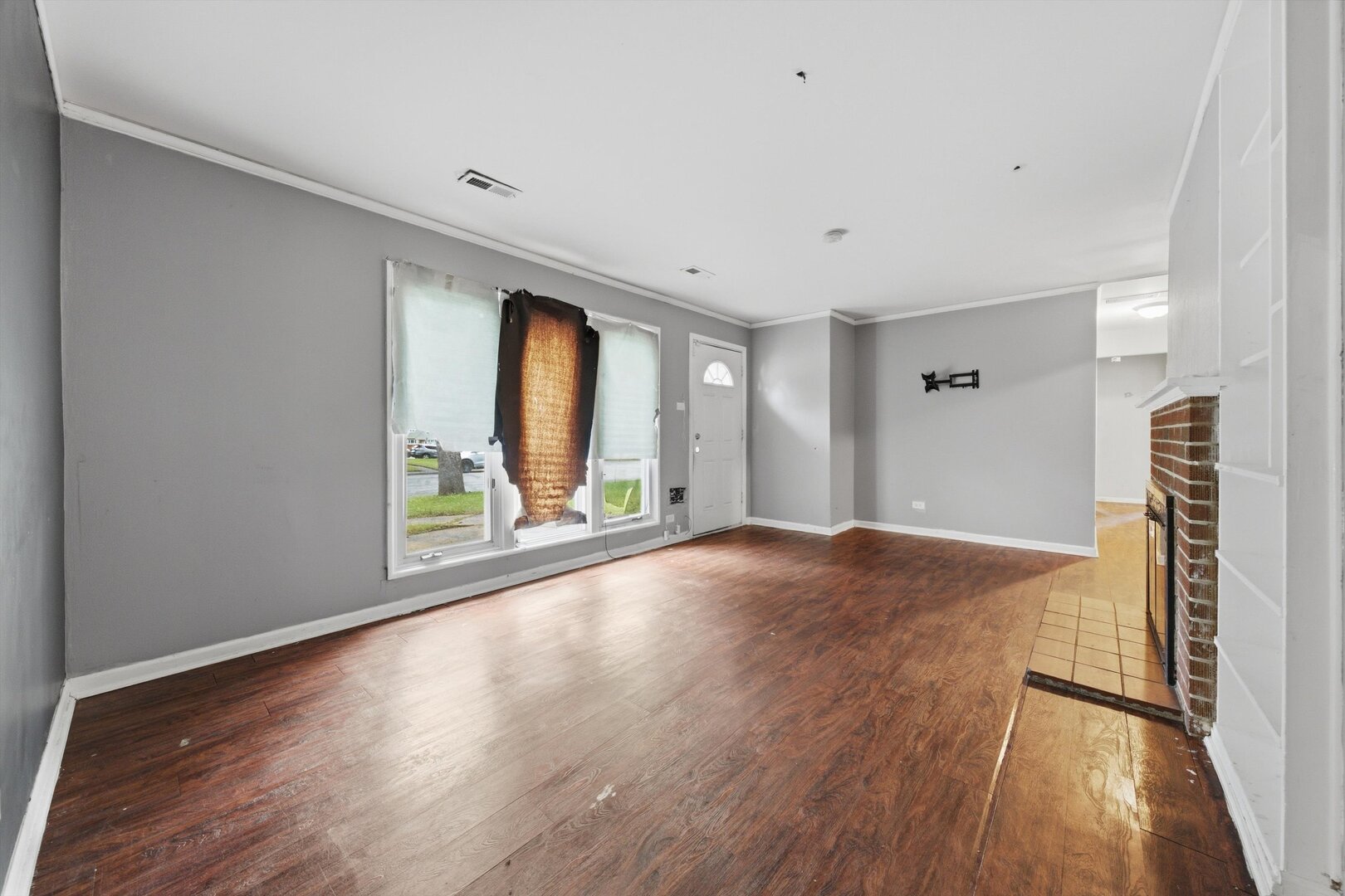 395 Oswego Street Property Photo 3