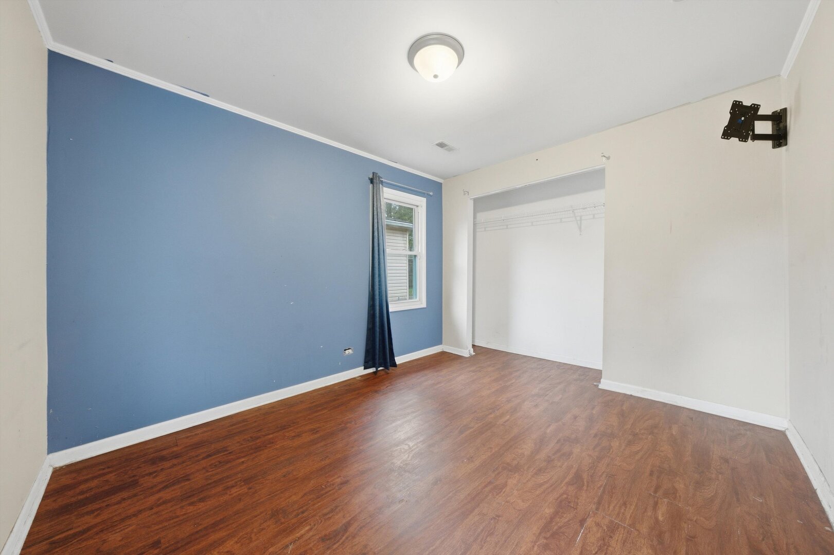 395 Oswego Street Property Photo 8