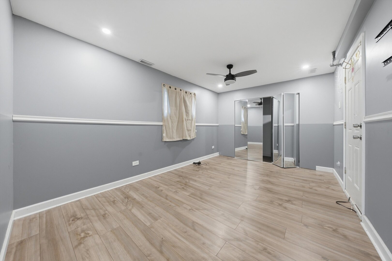 395 Oswego Street Property Photo 10