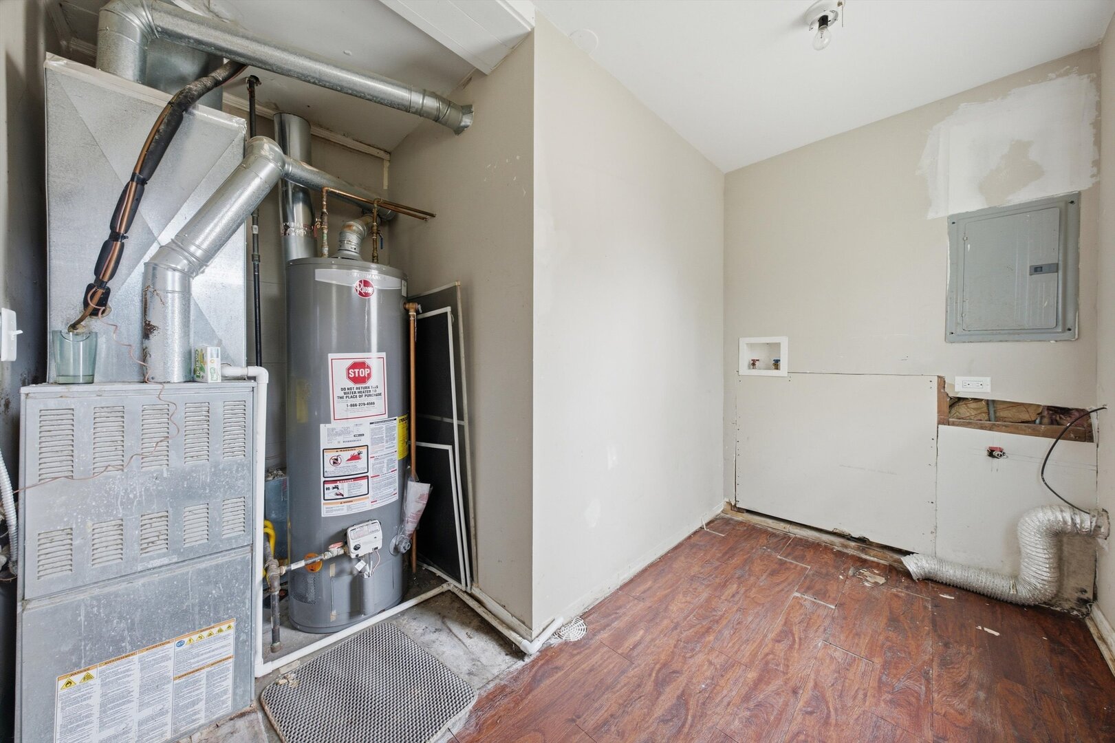 395 Oswego Street Property Photo 15