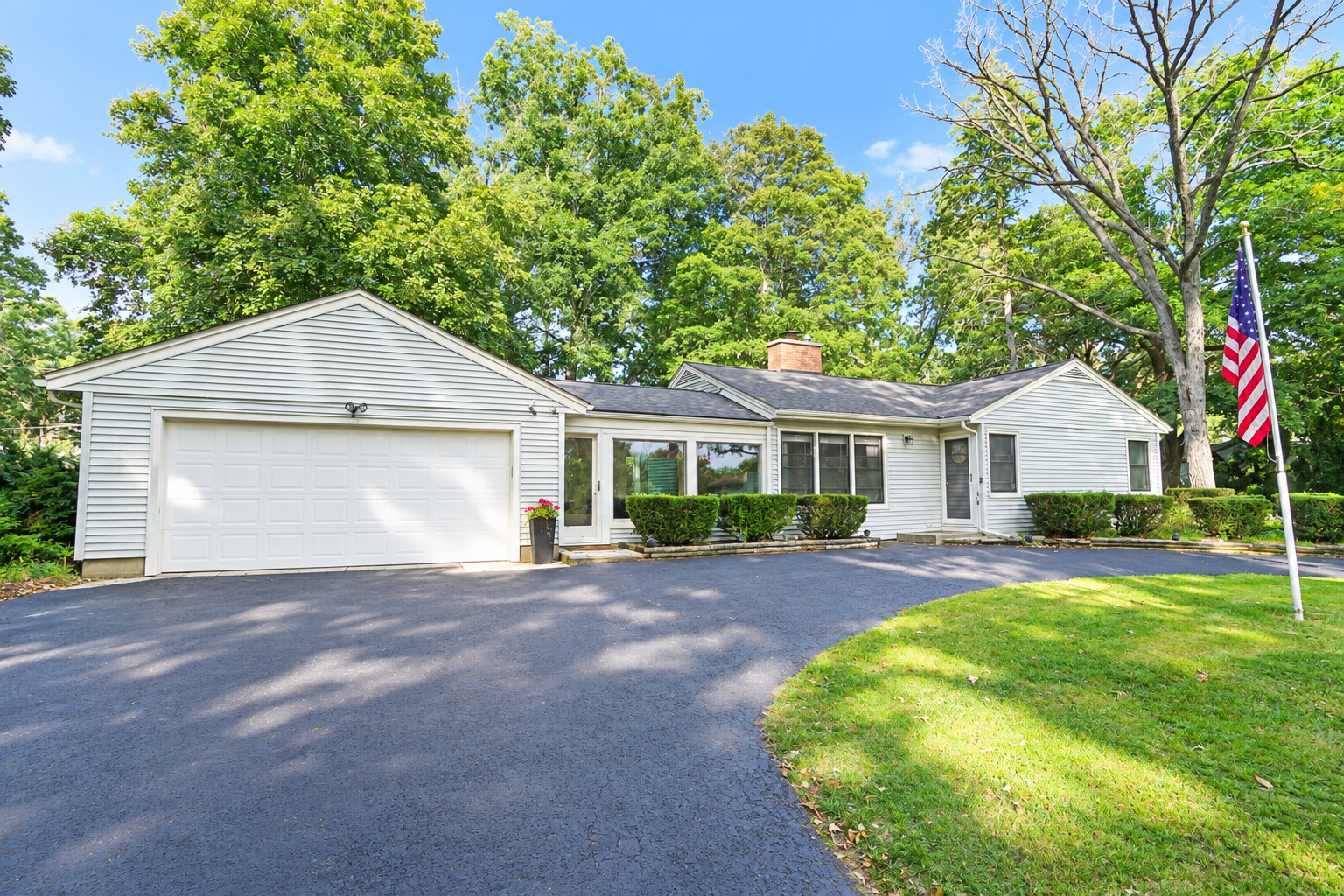 7302 Hillside Road Property Photo 2