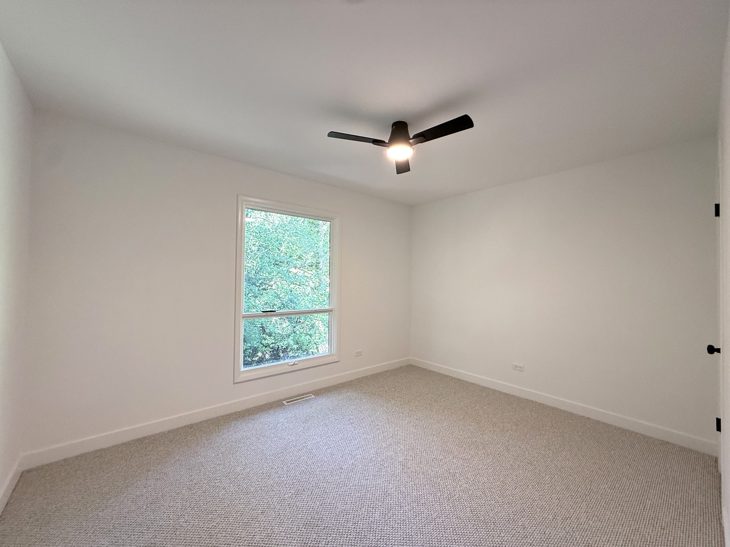 6814 Rhode Island Trail Property Photo 18