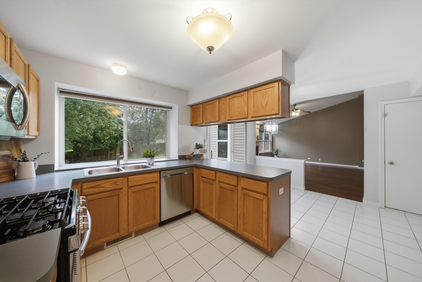 73 Fieldstone Drive Property Photo 9