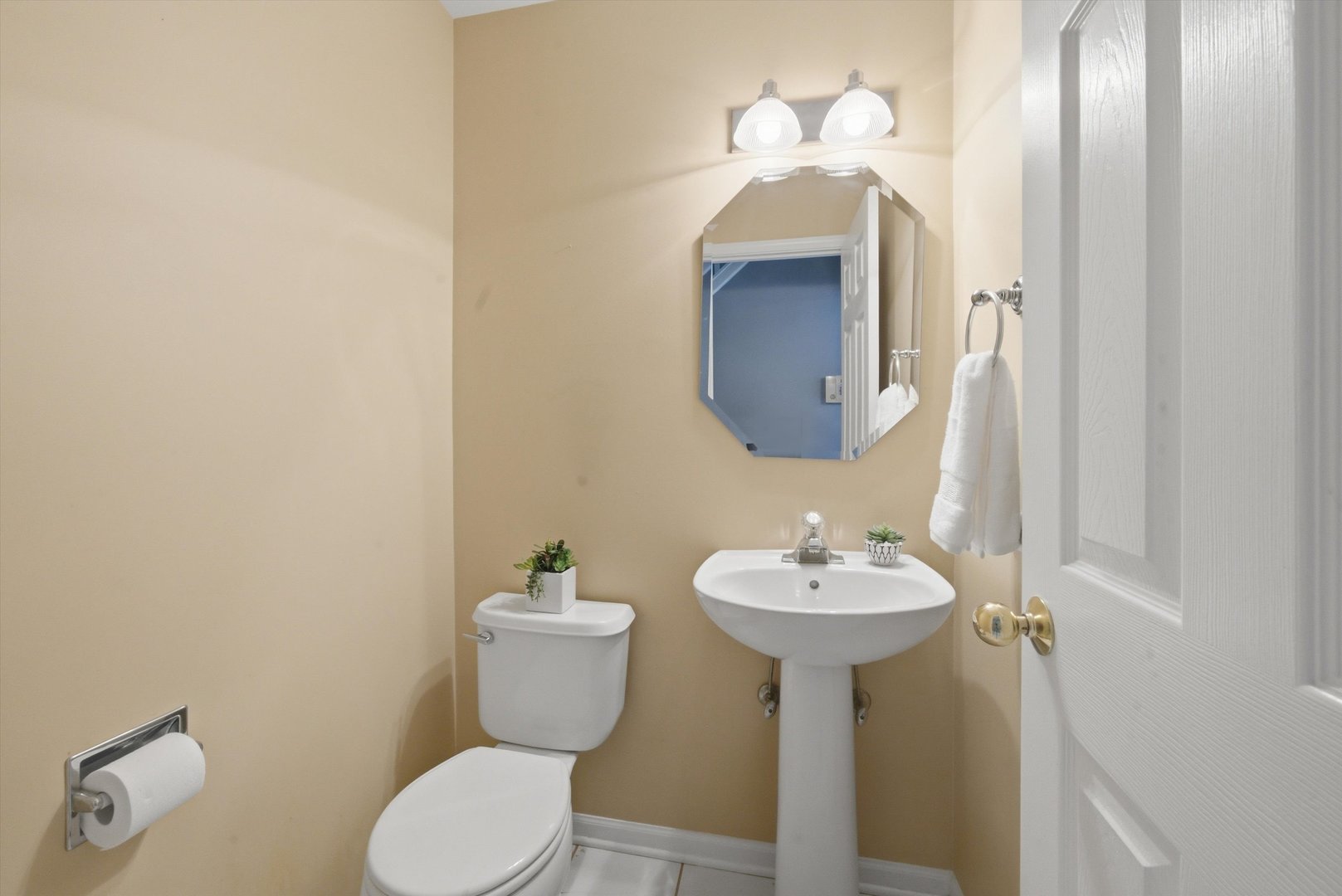 73 Fieldstone Drive Property Photo 13