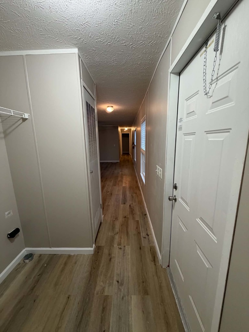1301 Devils Glen Road 21 Property Photo 5
