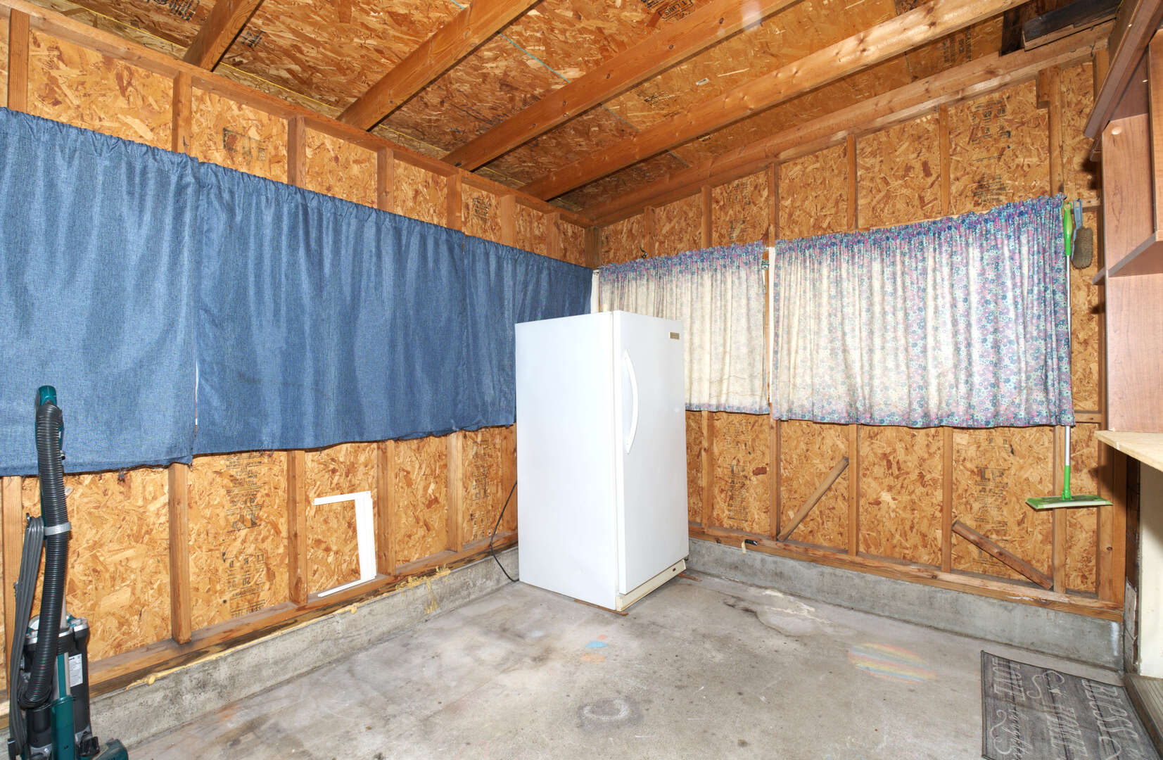 303 N Church Street Property Photo 22