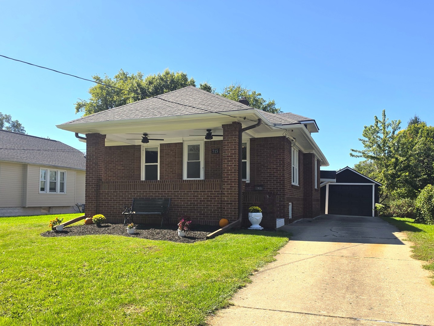 715 Catherine Street Property Photo 1
