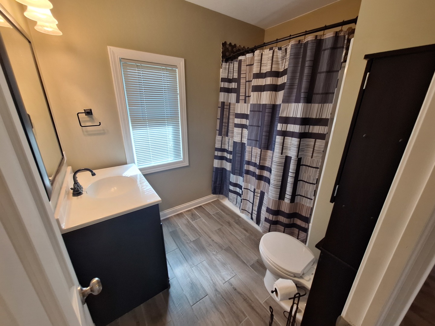 715 Catherine Street Property Photo 5