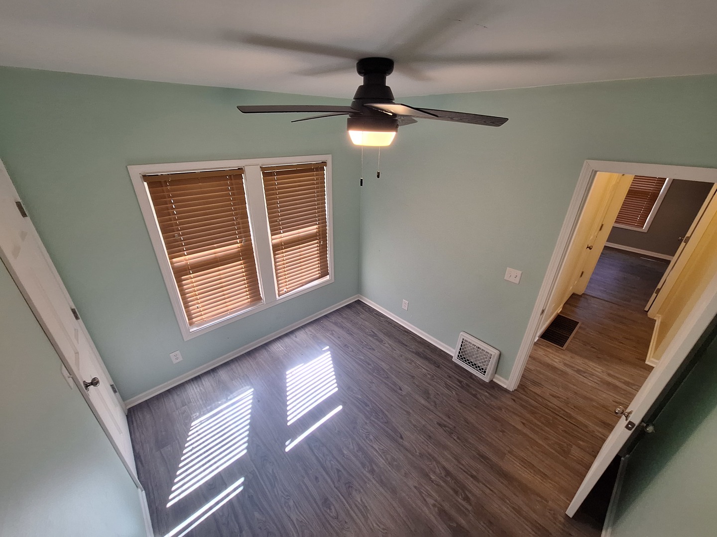 715 Catherine Street Property Photo 16