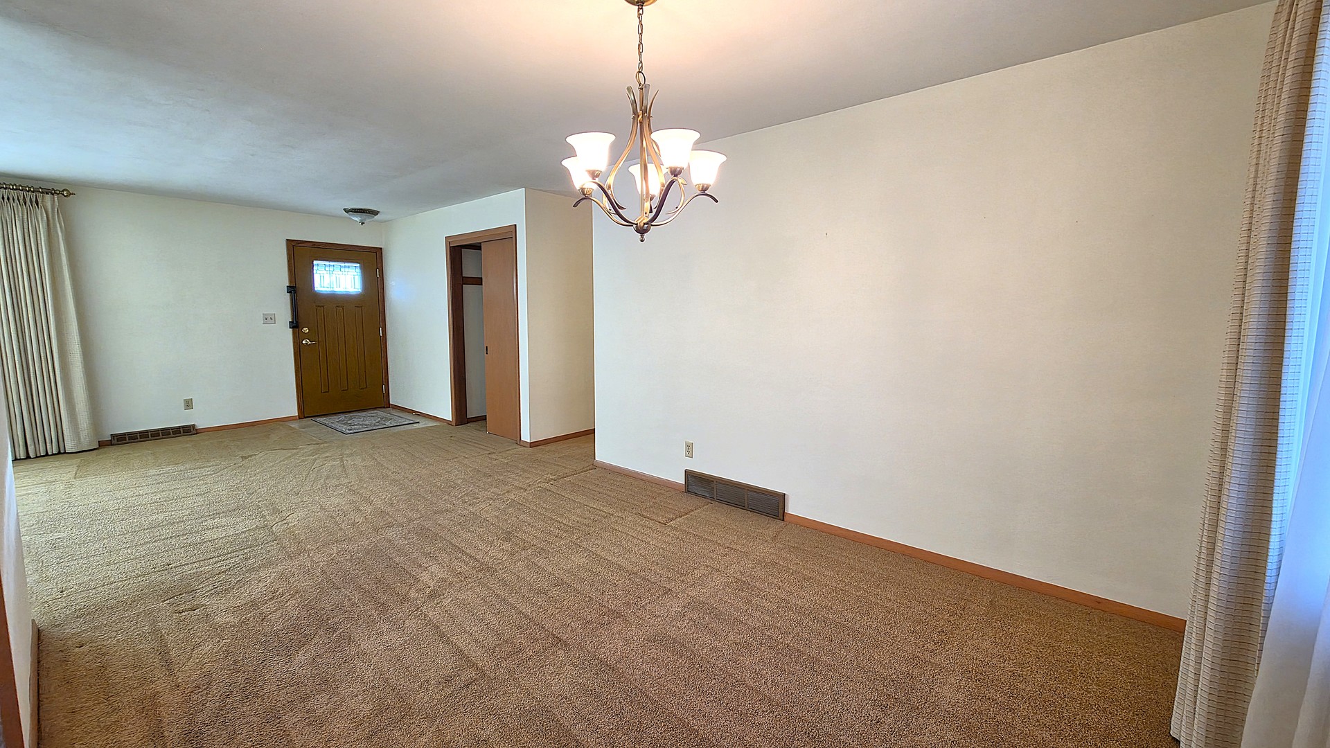 2214 W Hayes Street Property Photo 7