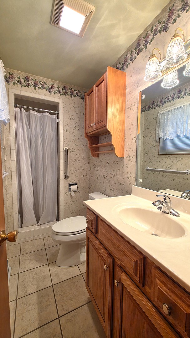2214 W Hayes Street Property Photo 15
