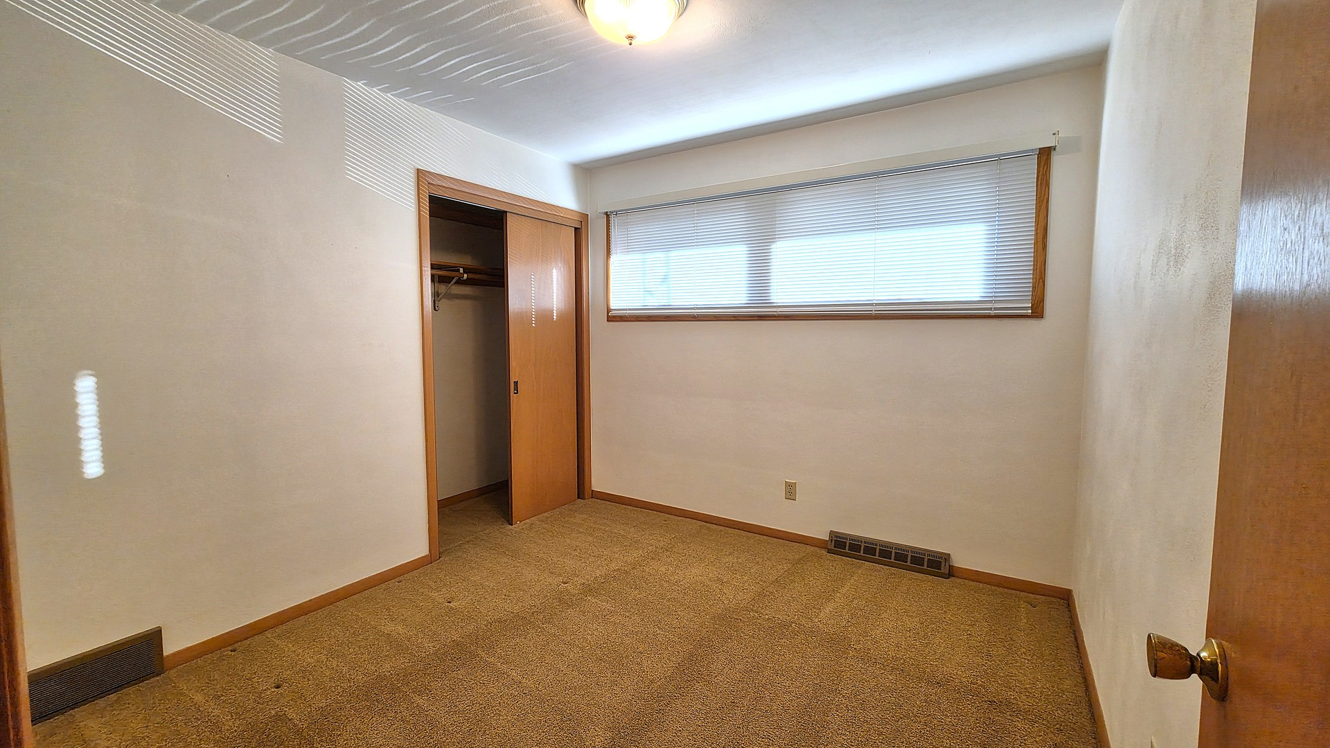 2214 W Hayes Street Property Photo 18