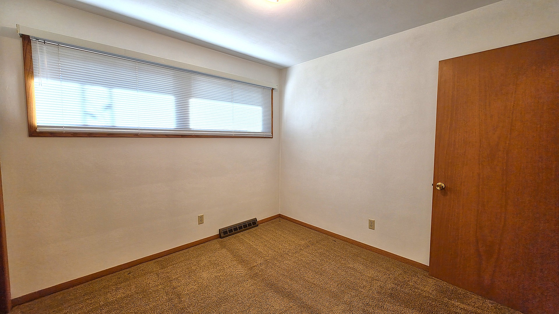 2214 W Hayes Street Property Photo 19