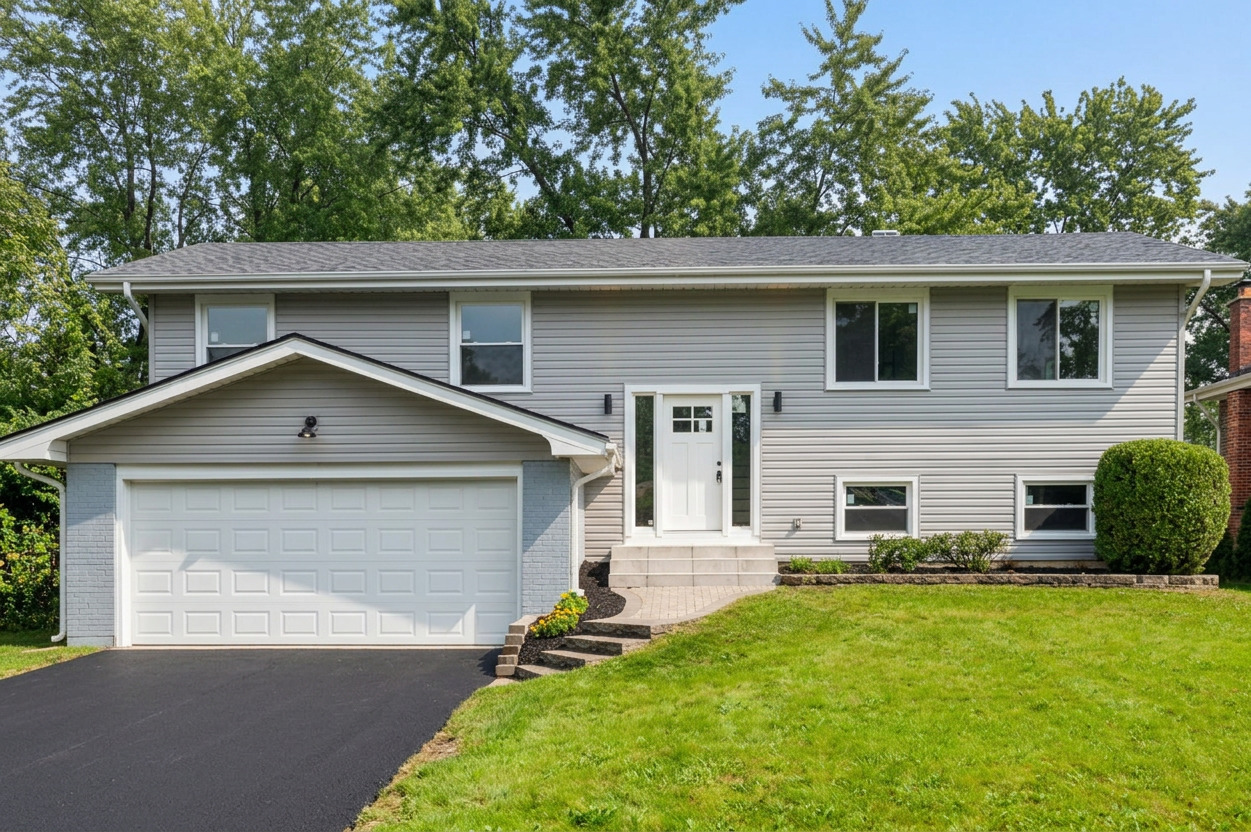 1075 Lancaster Court Property Photo 1