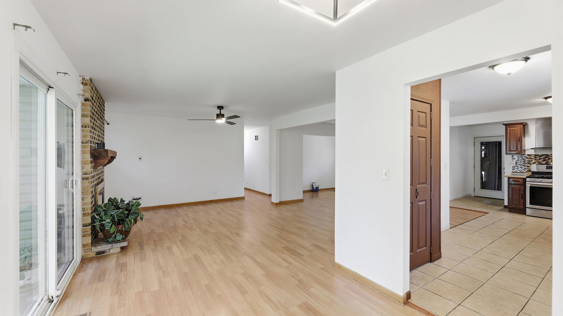 12775891 Property Photo 4