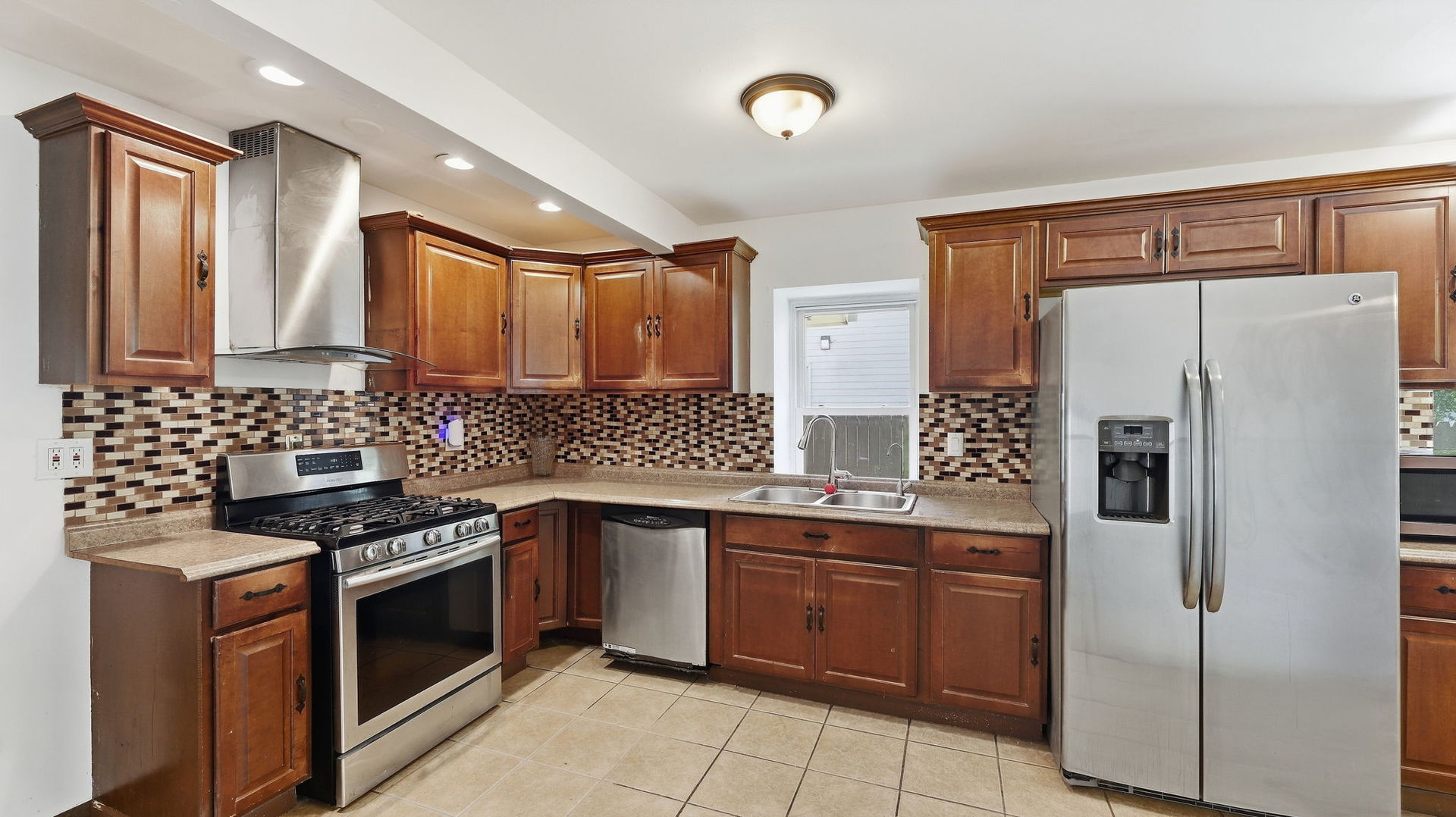 12775891 Property Photo 11