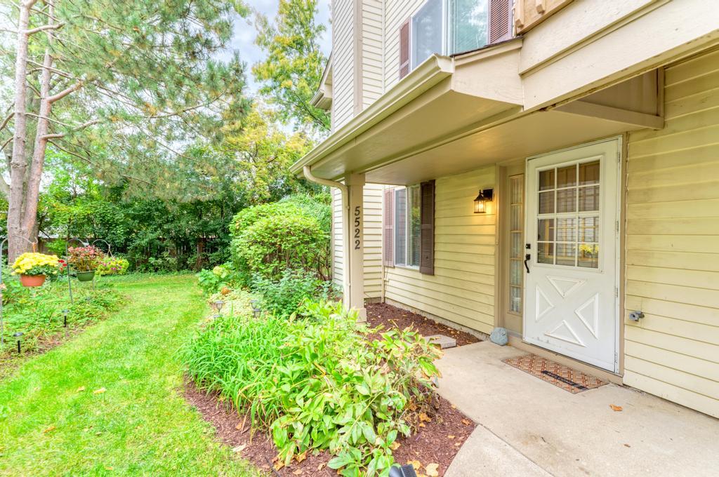 5522 Barclay Court Property Photo 1