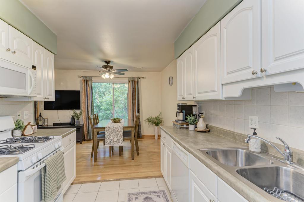 5522 Barclay Court Property Photo 11