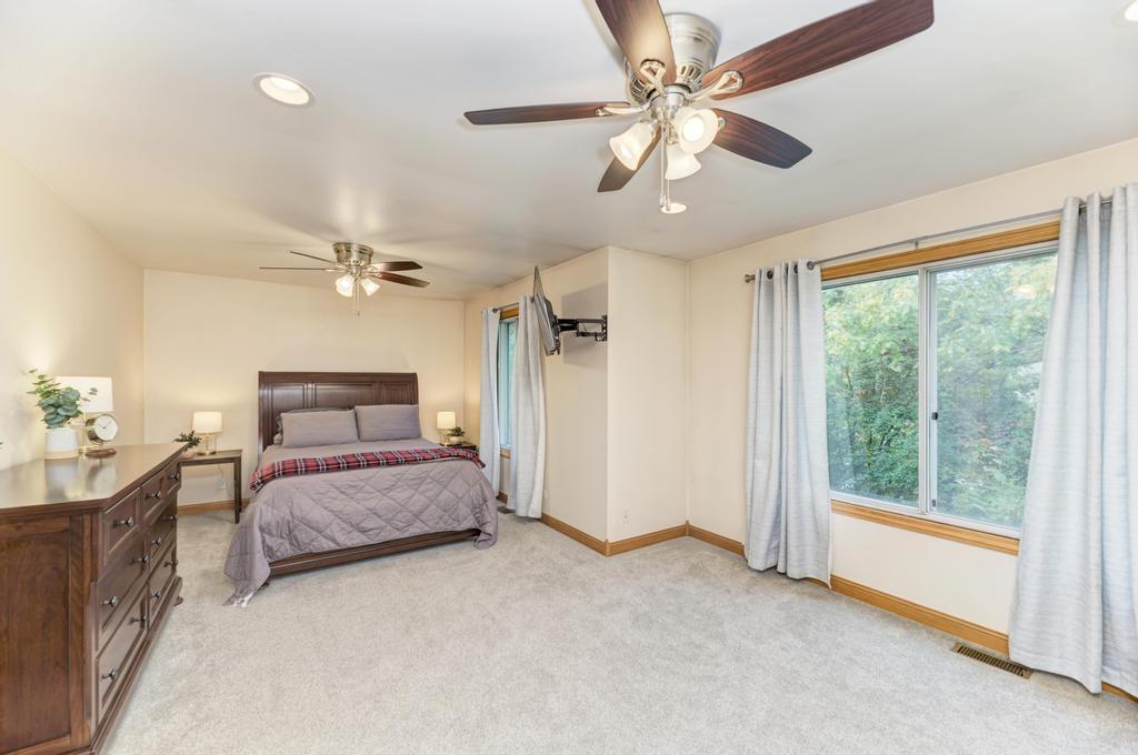 5522 Barclay Court Property Photo 15