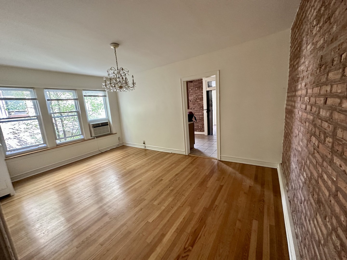 6631 N Glenwood Avenue 1n Property Photo 13