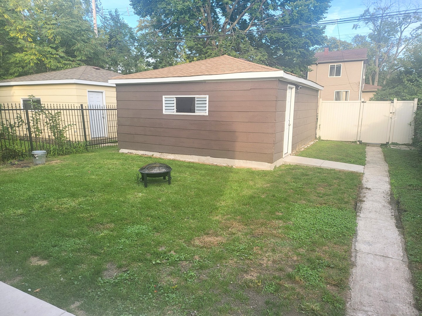 10145 S Perry Avenue Property Photo 17