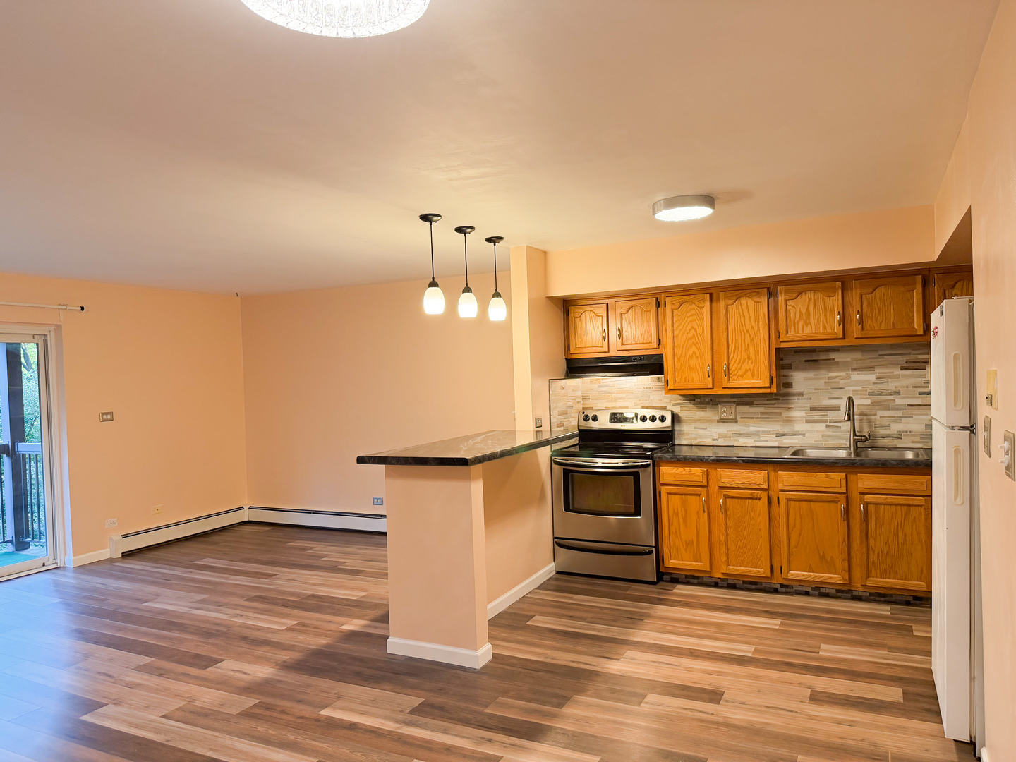753 S Dwyer Avenue E Property Photo 5