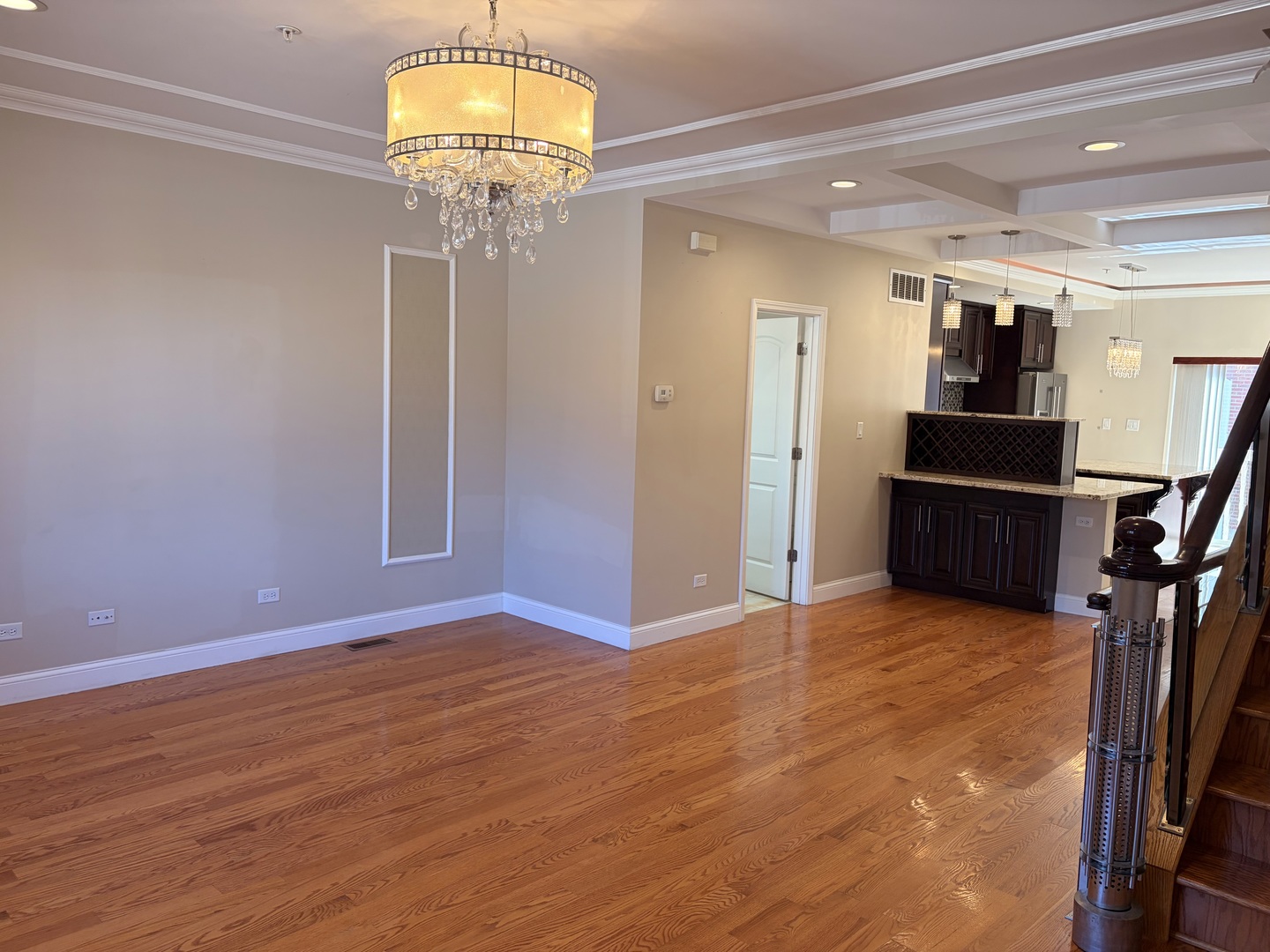 3505 S Parnell Avenue B Property Photo 11