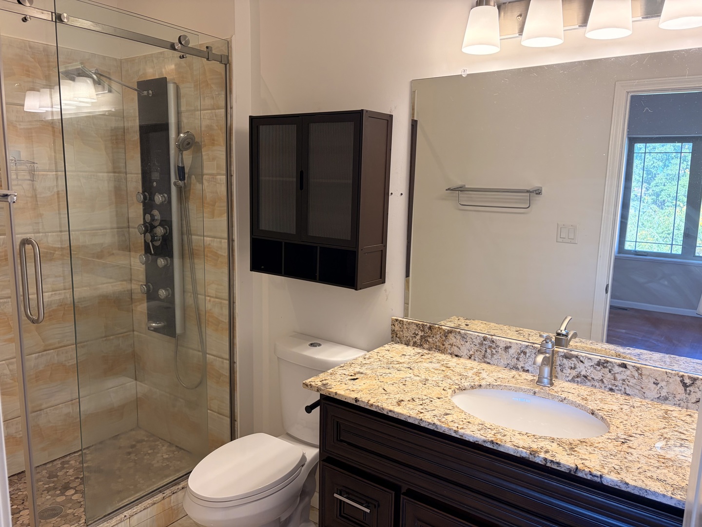 3505 S Parnell Avenue B Property Photo 17